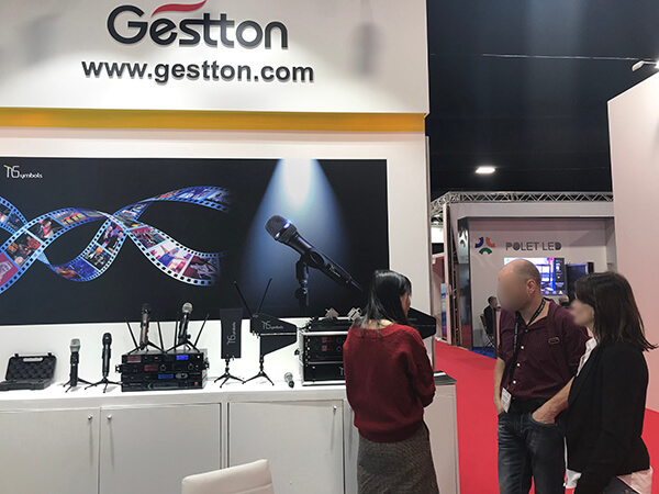 Gestton捷思通专业演出无线话筒在荷兰ISE展现场