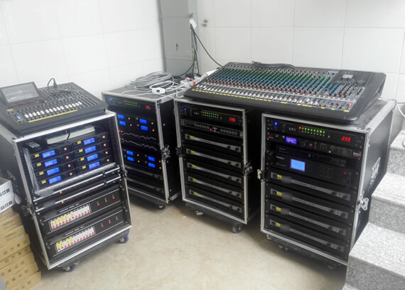 Gestton捷思通舞台专业无线话筒系列应用于宜良二中现场图