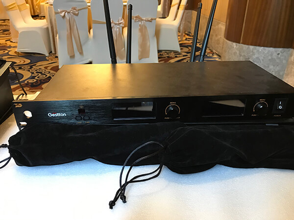 捷思通无线手持话筒主机