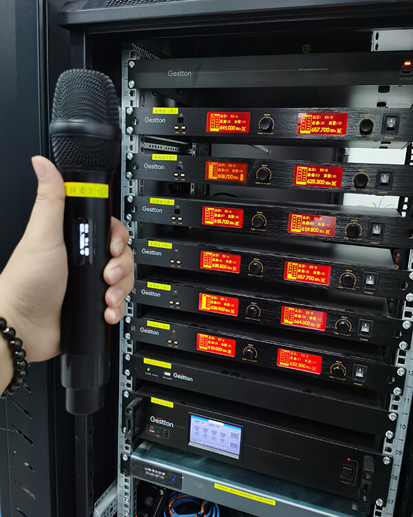 捷思通演出级无线话筒