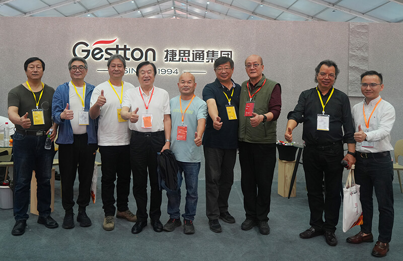 捷思通集团接待专家团队3