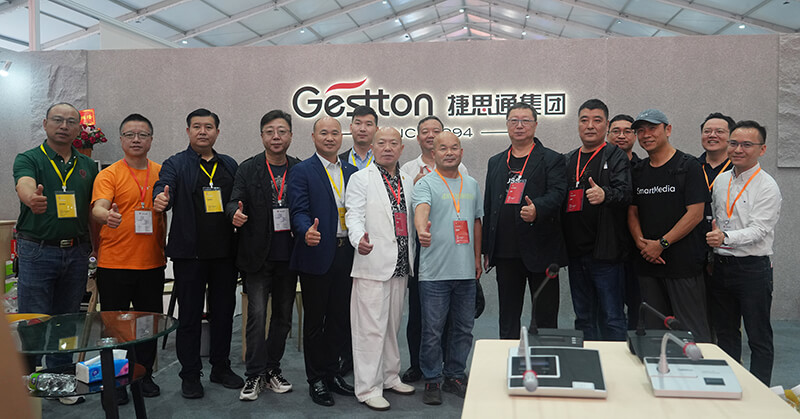 捷思通集团接待专家团队4