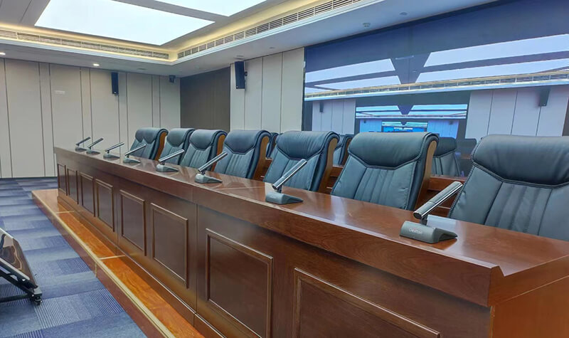 方杆无线会议话筒