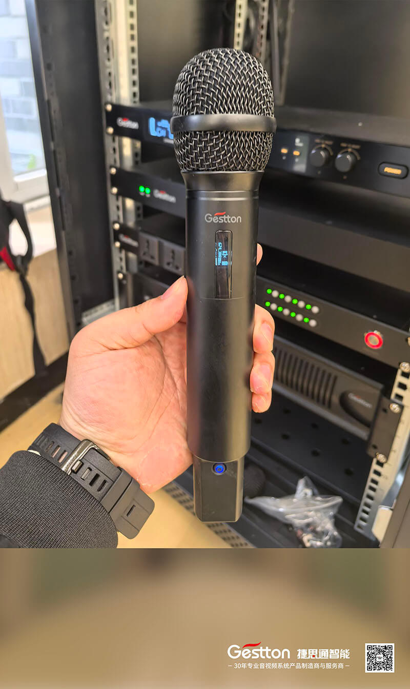 学校无线手持话筒